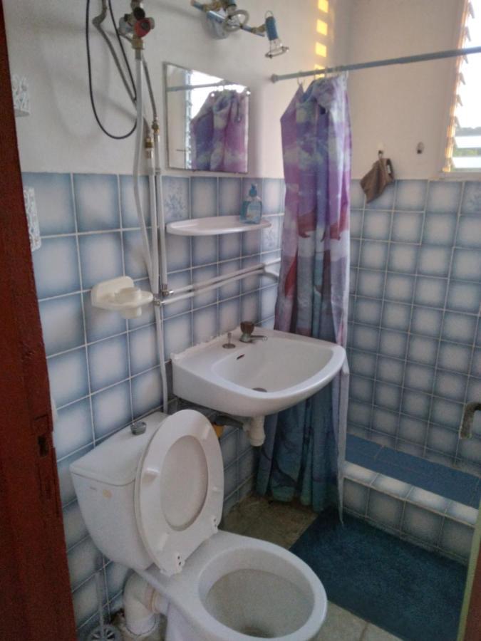 Au Jardin Fleuri Apartment Сент-Ан Екстериор снимка